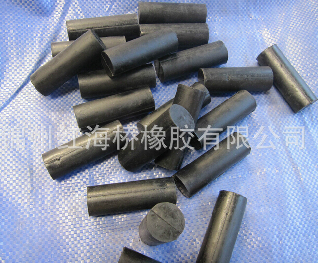 水泥绞拌机用实心橡胶棒