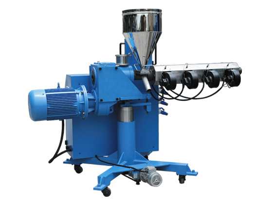 versatile movable extruder
