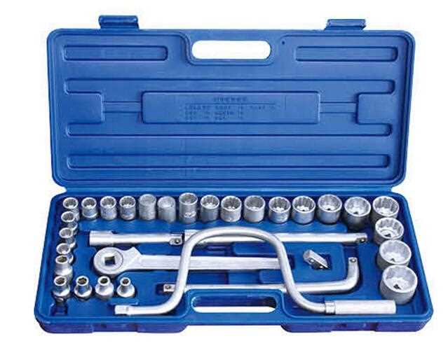 32PCS Hand Tool Socket Wrench Set