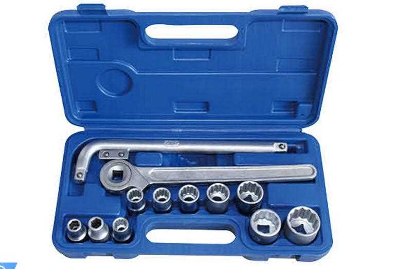 13PCS Hand Tool Socket Wrench Set