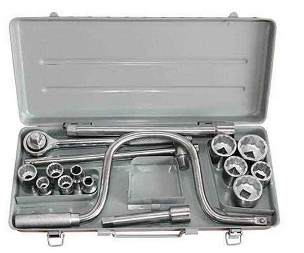 17PCS Hand Tool Socket Wrench Set