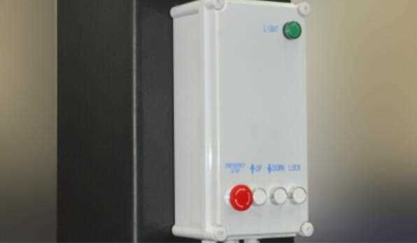 Portable hydraulic single post car lift with CE