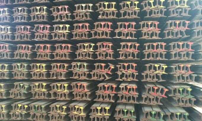 U71Mn Smooth Surface Light Steel Rail 