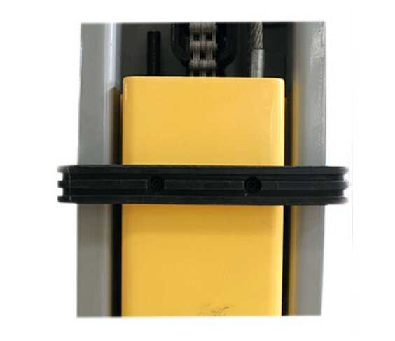 2 Post Vehicle Lift With Clear Floor Design