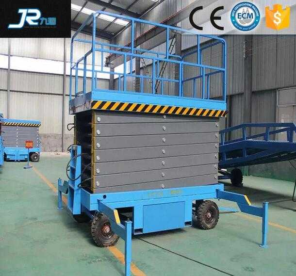 Hydraulic Cylinder Easy Operation Two Man Mobile Scissor Lift Platform
