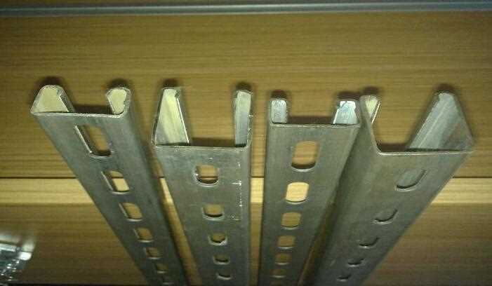 Low-alloy High-tensile Structural Steel