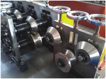 roll forming machine