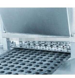 automatic biscuit injection machine inject chocolate, cream,etc into biscuit