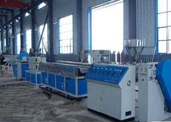  fully automatic 22-132kw WPC/PVC Profiles Extrusion Line