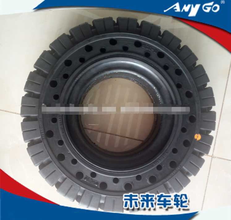 pattern Click solid rubber tires with side hole