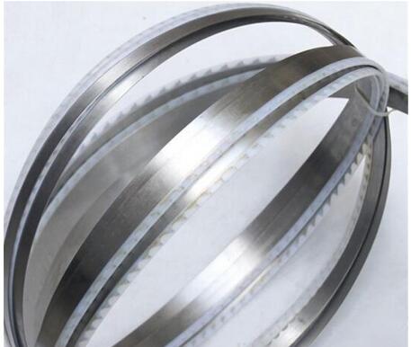 High wear and fatigue resistance band saw blade