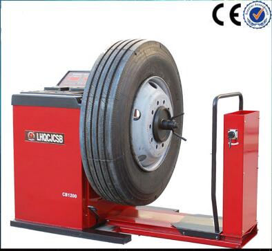 Electronic microprocessor controlled wheel balancer