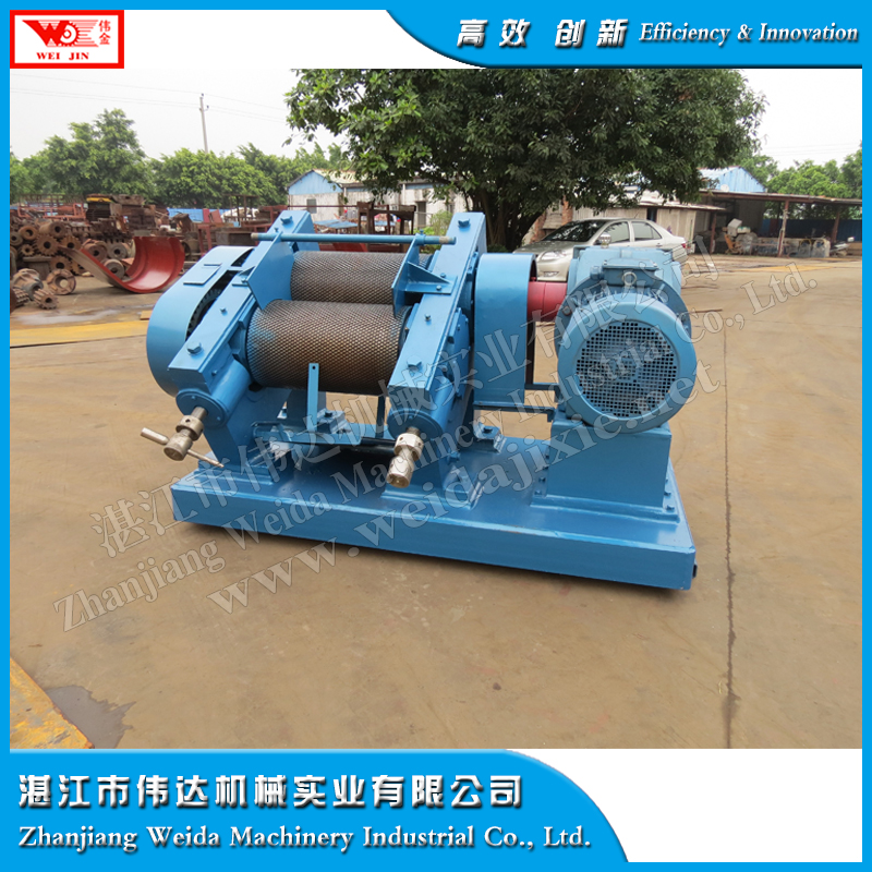 Thai native natural rubber sheeting making machine