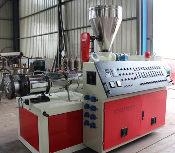 China manufacturer Upvc Profile Machine/ Pvc / Mould/ Extruder/ Door Panel