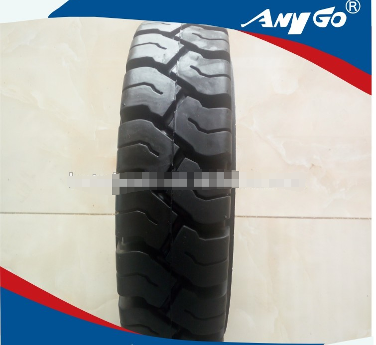 pattern Click solid rubber tires with side hole